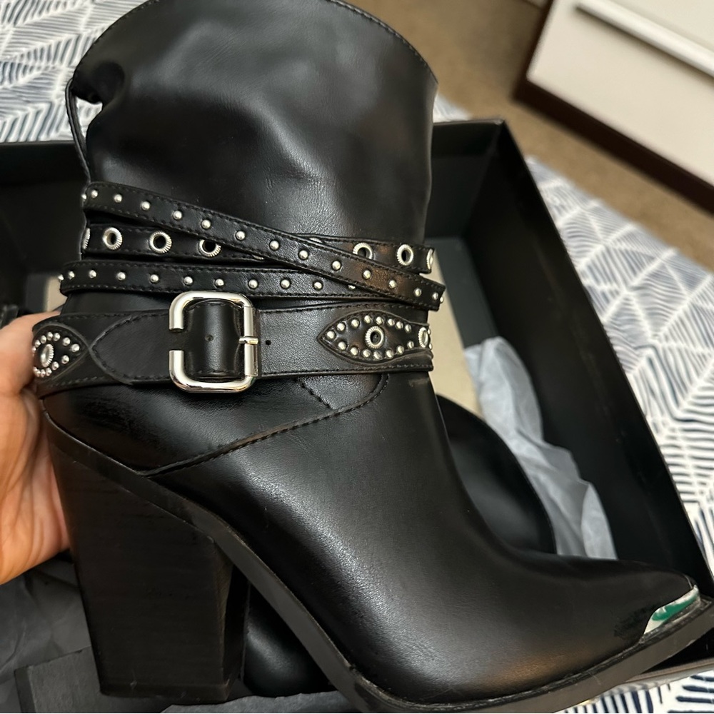 MICHAEL BY MICHAEL SHANNON - WOMENS DOTTIE WESTERN BOOT Size 7.5